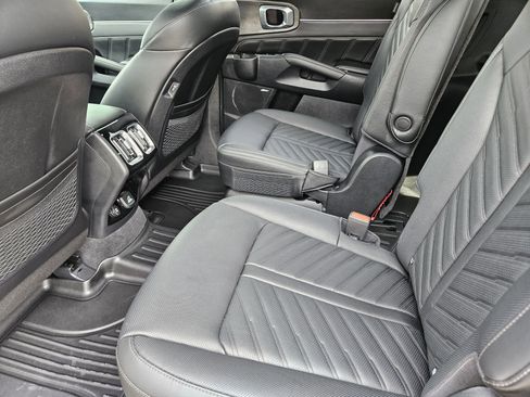 Used 2025 Kia Sorento SX Prestige image 30