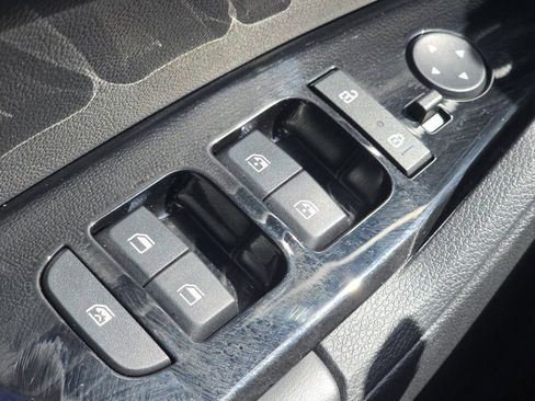 Used 2023 Kia Sportage X-Line AWD/4WD image 25