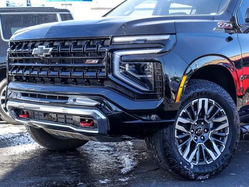 Used 2026 Chevrolet Suburban Z71 image 3