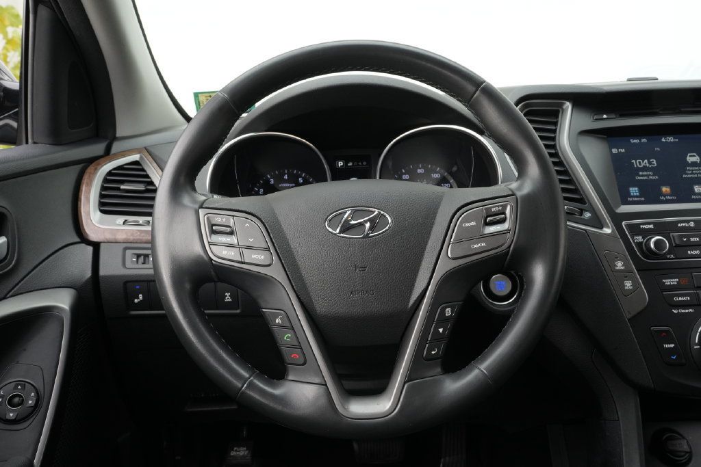 Used 2018 Hyundai Santa Fe Sport 2.0T w/ Cargo Package AWD/4WD image 43