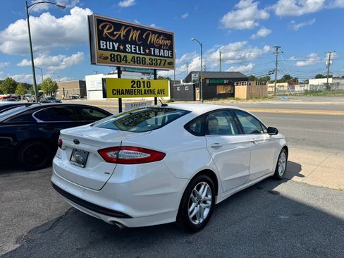 Used 2013 Ford Fusion SE FWD image 3