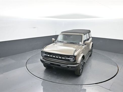 New 2026 Ford Bronco Outer Banks image 25