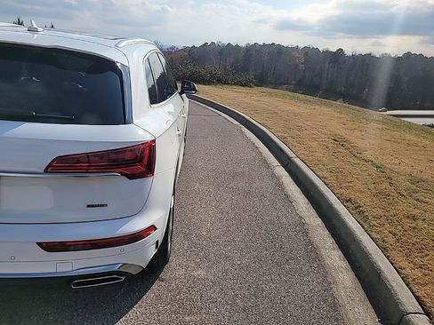 Used 2024 Audi Q5 2.0T Premium Plus image 10