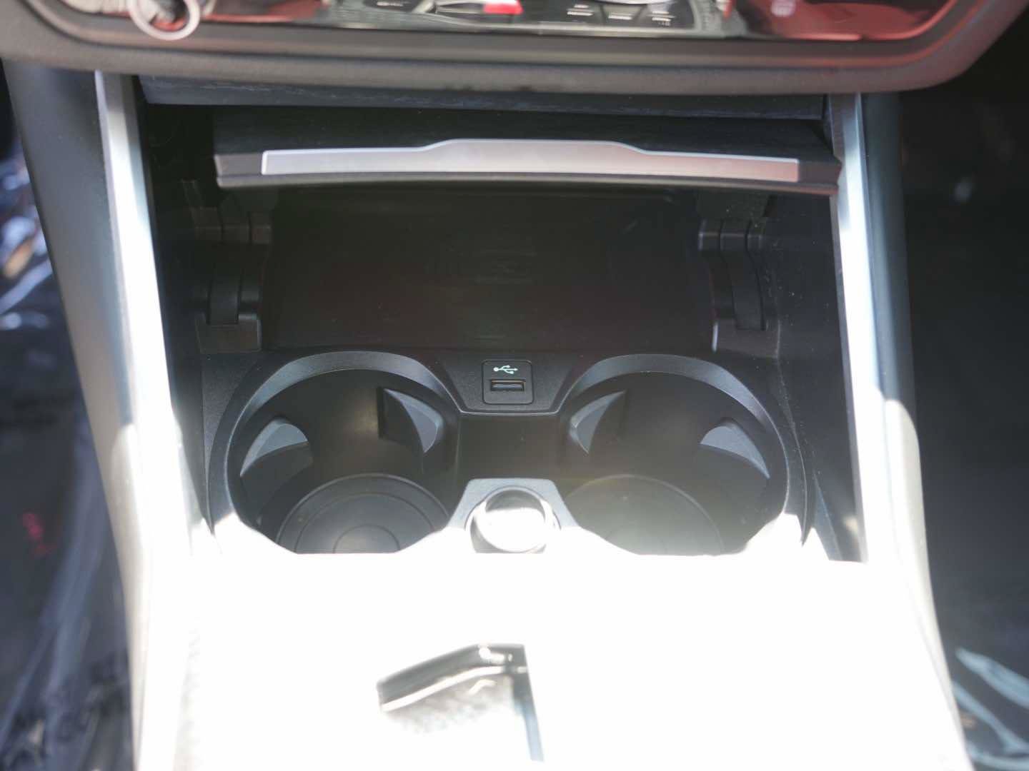 Used 2025 BMW 330i Sedan w/ Convenience Package RWD image 23