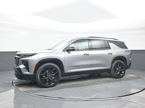 Used 2024 Chevrolet Traverse RS w/ LPO, Floor Liner Package AWD/4WD image 2