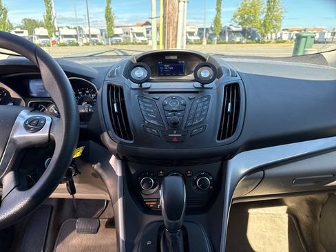 Used 2015 Ford Escape SE AWD/4WD image 21