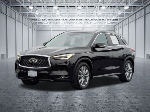 Used 2019 INFINITI QX50 Luxe w/ Navigation Package FWD image 9