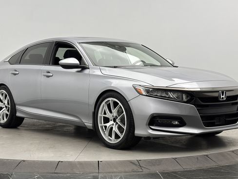 Used 2020 Honda Accord Sport image 3