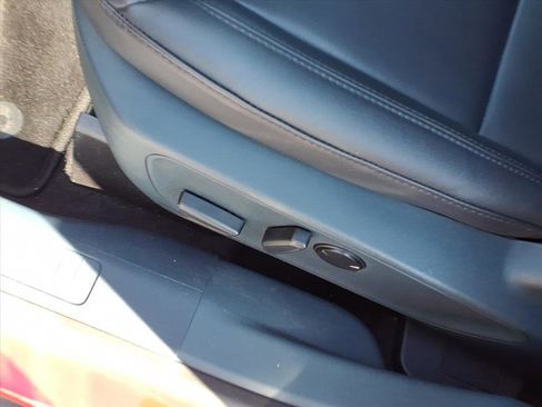 Used 2025 Ford Maverick Lariat w/ Black Appearance Package image 18