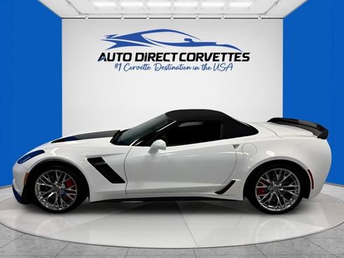 Used 2018 Chevrolet Corvette Z06 w/ Z07 Performance Package RWD image 8