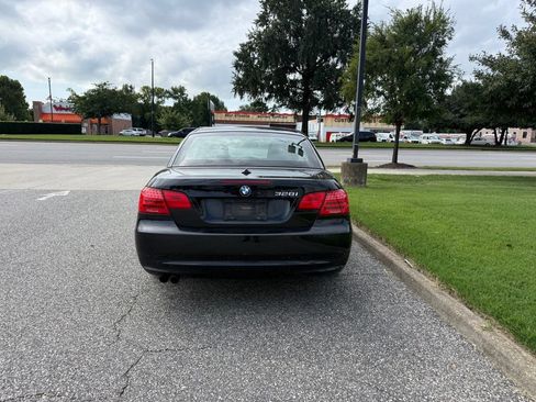 Used 2012 BMW 328i Convertible RWD image 3