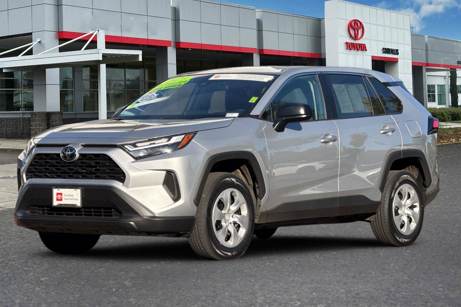 Certified 2025 Toyota RAV4 LE AWD/4WD image 8