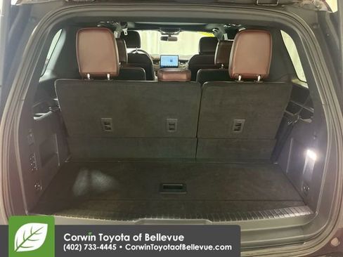 Used 2024 Ford Expedition Limited image 16