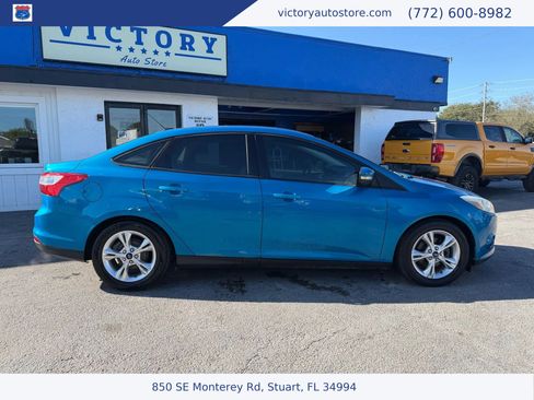 Used 2014 Ford Focus SE image 2
