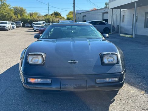 Used 1994 Chevrolet Corvette Coupe image 2