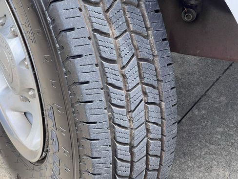 Used 2002 Ford F250 XL image 21