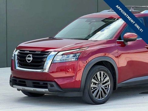 Used 2023 Nissan Pathfinder SL w/ SL Premium Package AWD/4WD image 38