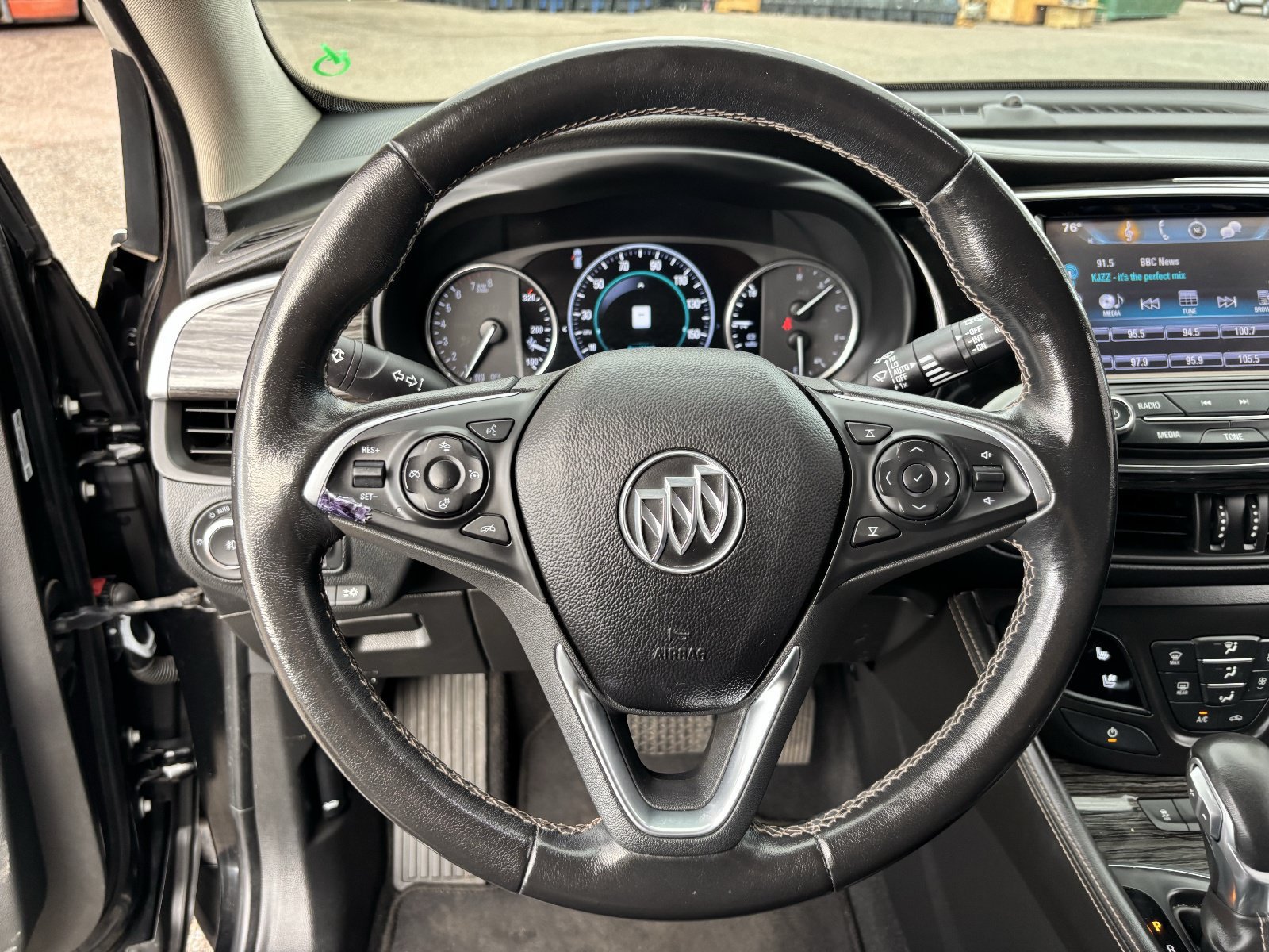 Used 2018 Buick Envision Premium AWD/4WD image 28