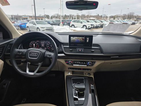 Used 2019 Audi Q5 2.0T Premium Plus w/ Premium Plus Package image 12