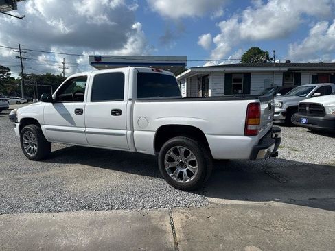 Used 2005 GMC Sierra 1500 SLE w/ Light Duty Power Package RWD image 2