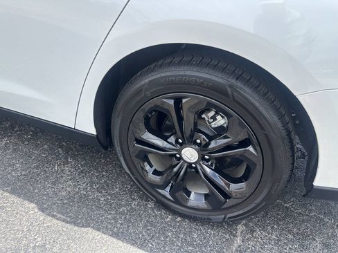 Used 2023 Honda Accord LX image 10