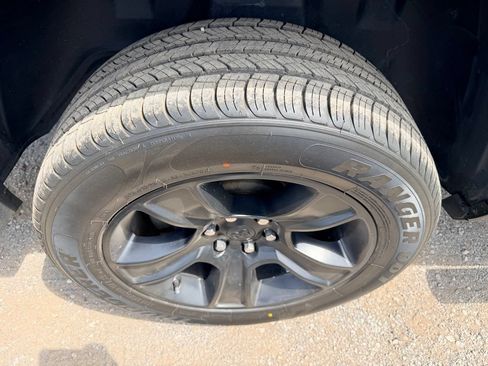 Used 2020 RAM 1500 Big Horn AWD/4WD image 10