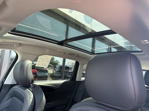 New 2026 Lincoln Nautilus Reserve w/ Jet Appearance Package AWD/4WD image 11