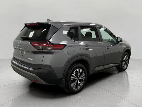Used 2023 Nissan Rogue SV w/ SV Premium B Package image 4