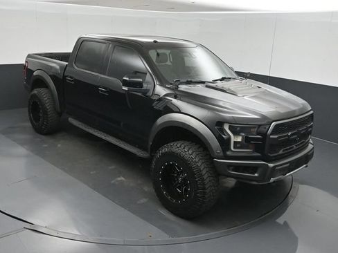 Used 2017 Ford F150 Raptor w/ Equipment Group 802A Luxury AWD/4WD image 35