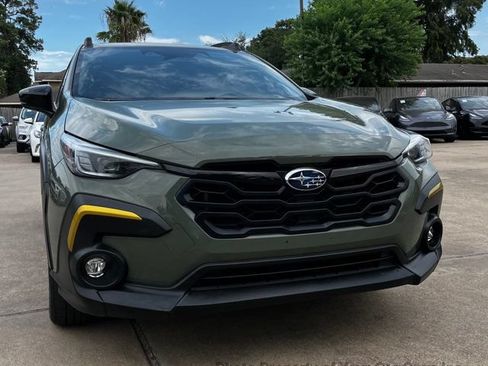 Used 2024 Subaru Crosstrek 2.5i Sport w/ Crosstrek Mirror Package AWD/4WD image 3
