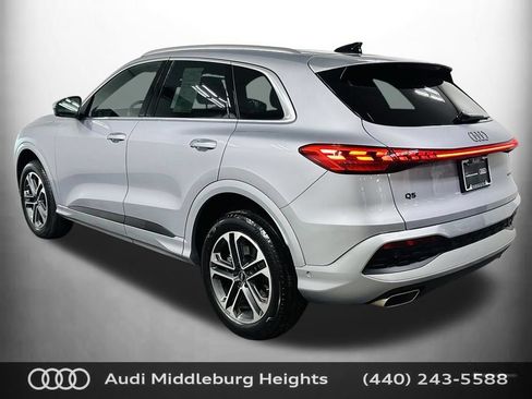 Certified 2025 Audi Q5 Premium AWD/4WD image 5