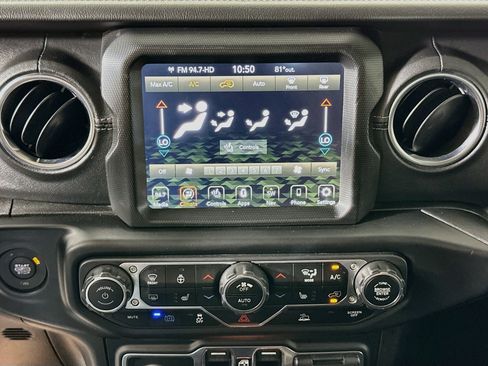 Used 2023 Jeep Wrangler Unlimited Sahara w/ Cold Weather Group AWD/4WD image 23