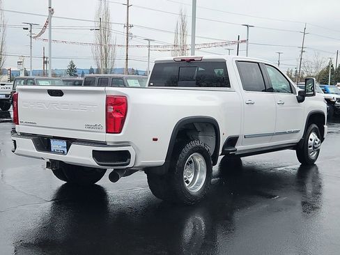 Used 2025 Chevrolet Silverado 3500 High Country w/ High Country Premium Package image 6