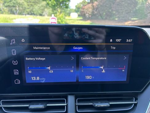 New 2026 Chevrolet Trax RS w/ Sunroof Package FWD image 27