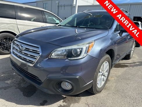 Used 2017 Subaru Outback 2.5i Premium image 3