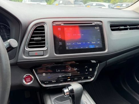 Used 2018 Honda HR-V EX image 24