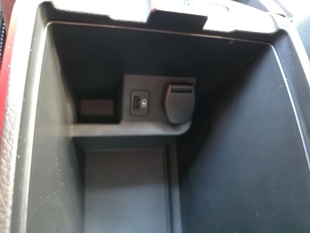 Used 2020 Nissan Rogue SV FWD image 32