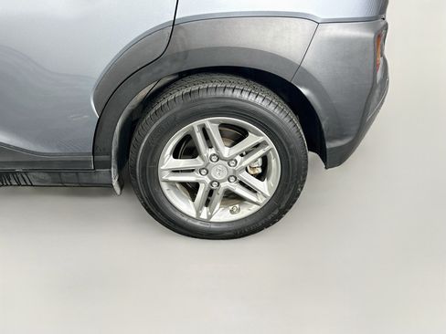 Used 2020 Hyundai Kona SE AWD/4WD image 11