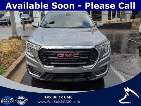 Certified 2023 GMC Terrain SLE w/ Driver Convenience Package image 2