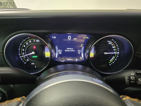 Used 2023 Jeep Wrangler Unlimited Sahara AWD/4WD image 25