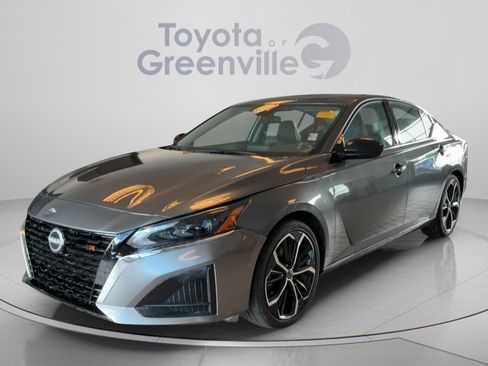 Used 2024 Nissan Altima 2.5 SR FWD image 1
