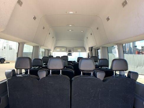 Used 2023 Ford Transit 350 XLT AWD/4WD image 28