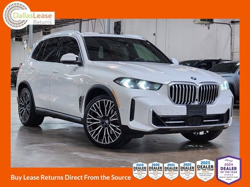 Used 2024 BMW X5 sDrive40i w/ Parking Assistance Package RWD image 1