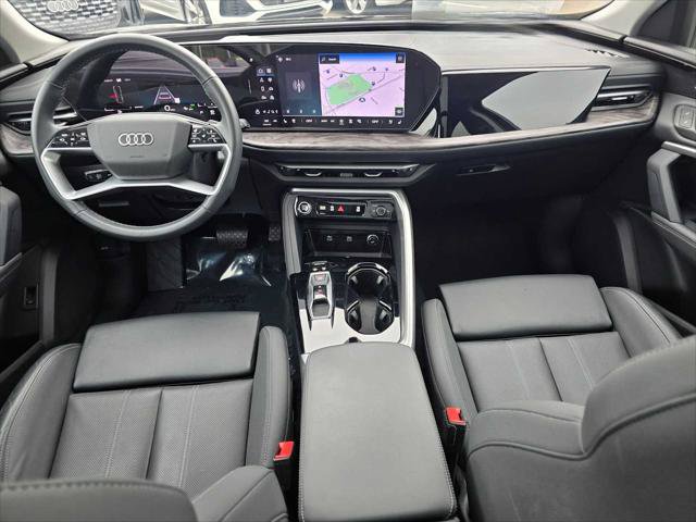 Certified 2025 Audi Q5 Premium w/ Premium Plus AWD/4WD image 18
