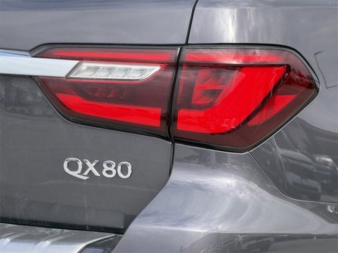 Used 2022 INFINITI QX80 Luxe image 7