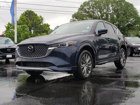 Certified 2025 MAZDA CX-5 Signature AWD/4WD image 3