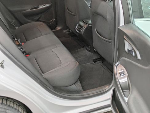 Used 2020 Chevrolet Malibu LT image 22