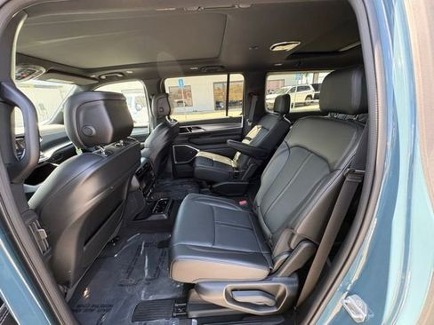 New 2026 Jeep Grand Wagoneer L 4WD w/ Premium Group I image 23