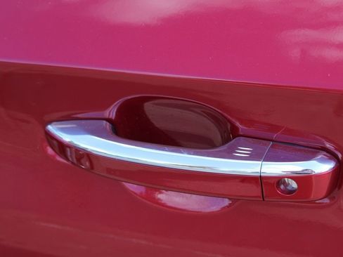 Used 2020 Honda Accord Touring image 12