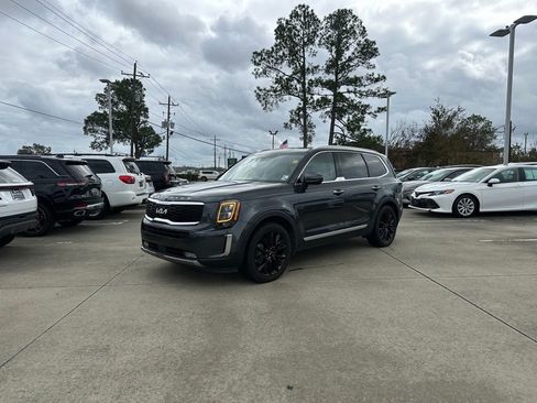 Used 2022 Kia Telluride SX w/ SX Prestige Package image 1